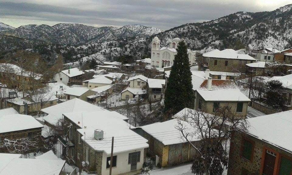Capuralli Hotel Pedhoulas Luaran gambar