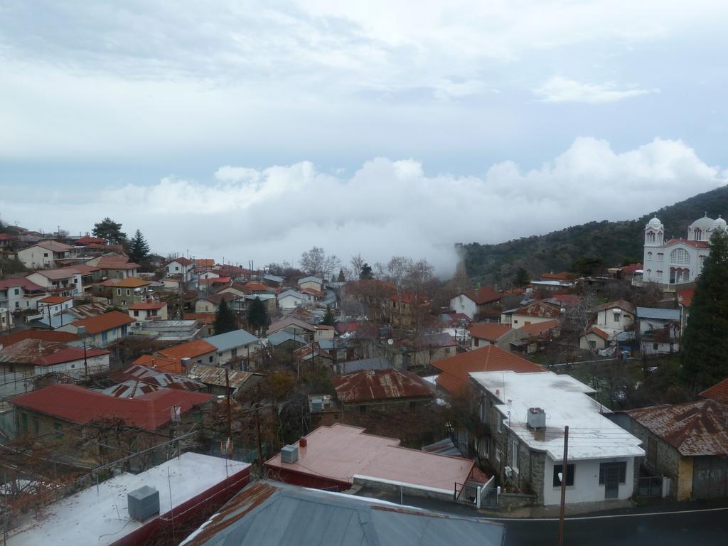 Capuralli Hotel Pedhoulas Luaran gambar